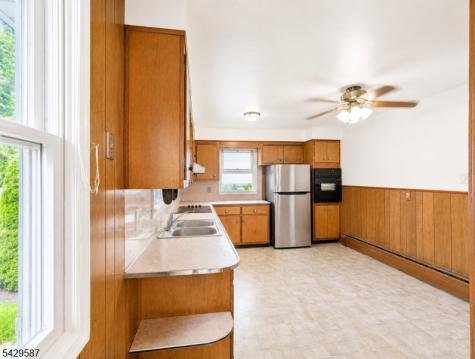 107 Madison Avenue Dunellen NJ 08812