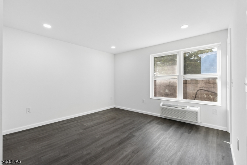 346 11TH Avenue Paterson NJ 07514