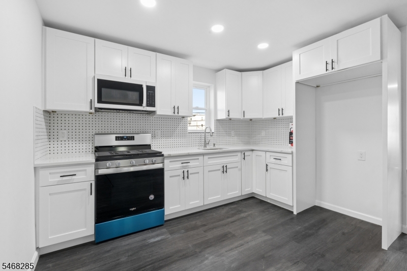 346 11TH Avenue Paterson NJ 07514