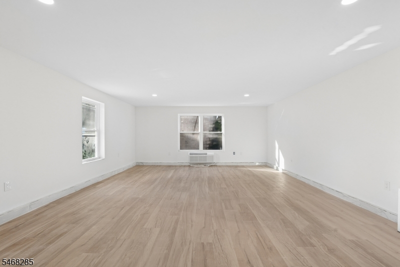 346 11TH Avenue Paterson NJ 07514