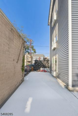 346 11TH Avenue Paterson NJ 07514