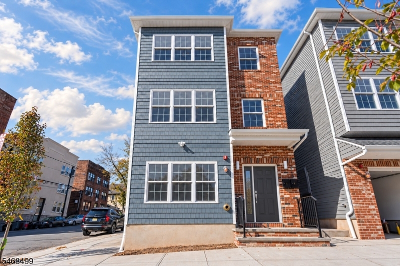 348 N 7th Street Newark NJ 07107