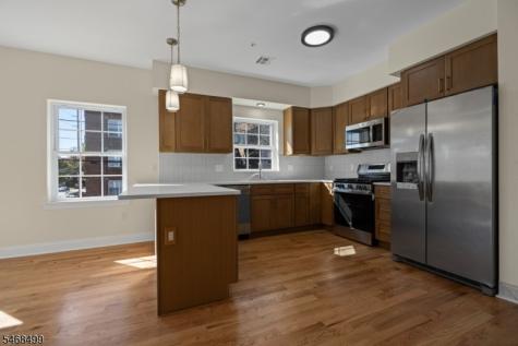 348 N 7th Street Newark NJ 07107