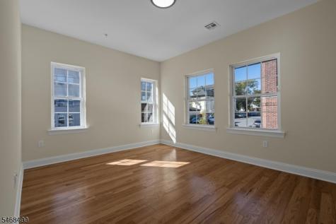 348 N 7th Street Newark NJ 07107