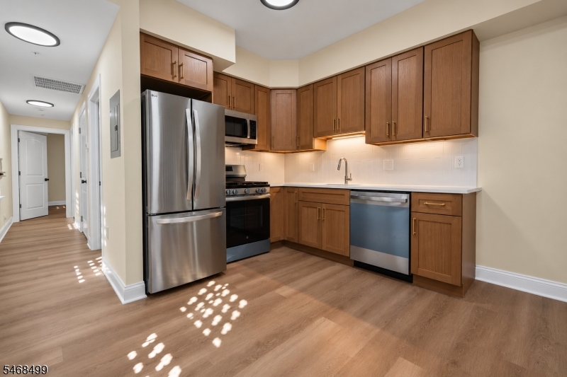 348 N 7th Street Newark NJ 07107