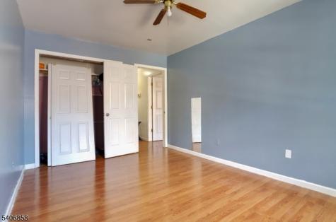 63 Hobson Street Newark NJ 07112