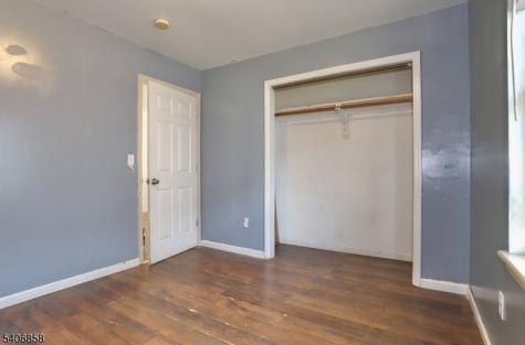 63 Hobson Street Newark NJ 07112