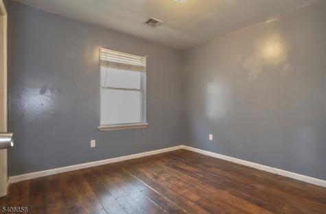 63 Hobson Street Newark NJ 07112