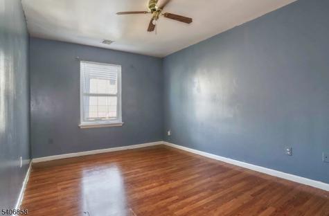 63 Hobson Street Newark NJ 07112