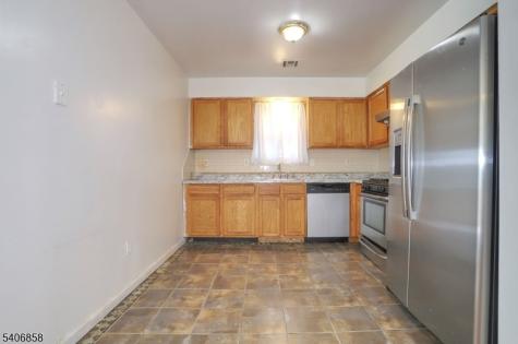 63 Hobson Street Newark NJ 07112