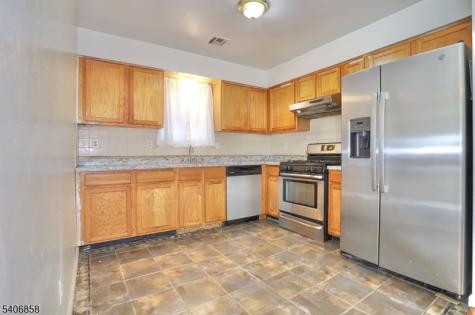 63 Hobson Street Newark NJ 07112