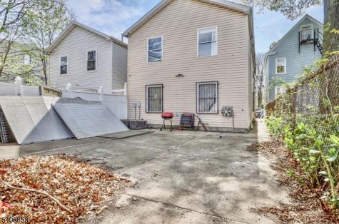 63 Hobson Street Newark NJ 07112