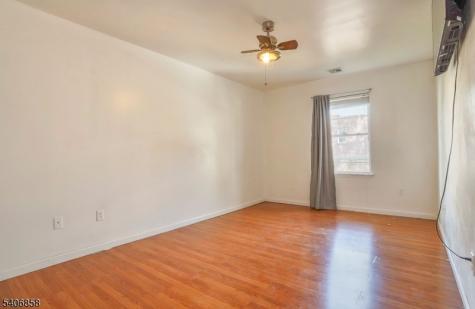 63 Hobson Street Newark NJ 07112