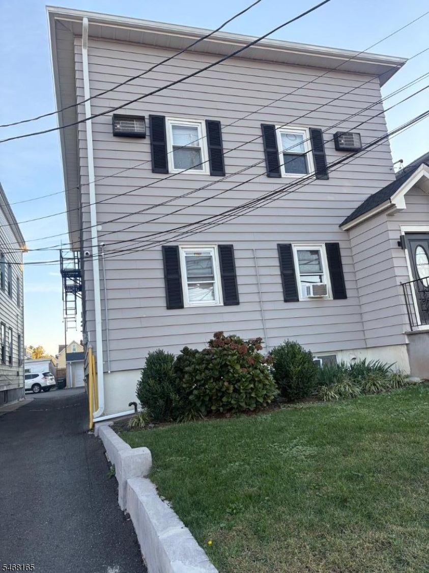 812 W Grand Street Elizabeth NJ 07202
