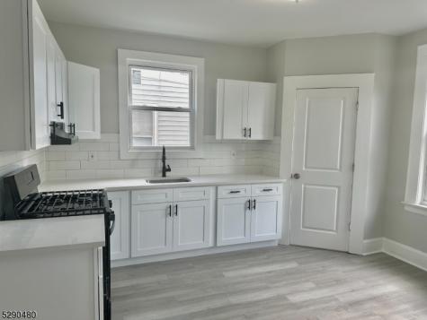 48 Cedar Avenue Newark NJ 07106