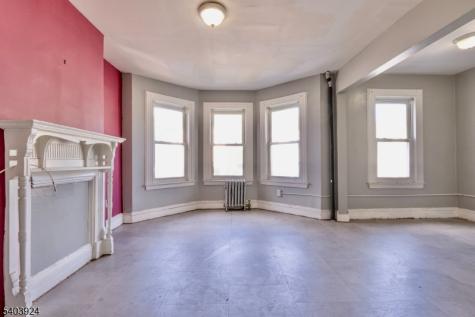 144 Steuben Street East Orange NJ 07018