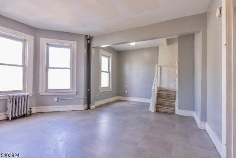 144 Steuben Street East Orange NJ 07018