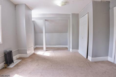 144 Steuben Street East Orange NJ 07018