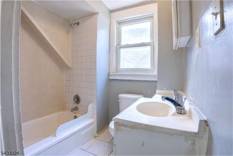 144 Steuben Street East Orange NJ 07018