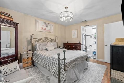 65 Miller Avenue Elmwood Park NJ 07407