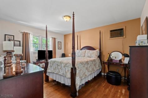 65 Miller Avenue Elmwood Park NJ 07407