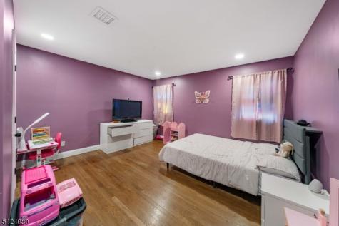 859 Dewey Street Union NJ 07083