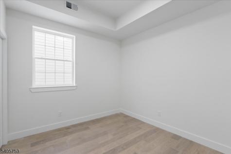 361 21ST Street Irvington NJ 07111