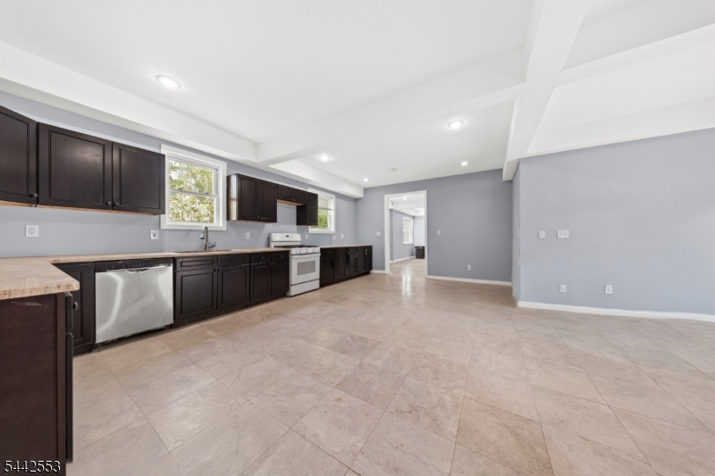 700 Park Avenue Elizabeth NJ 07208