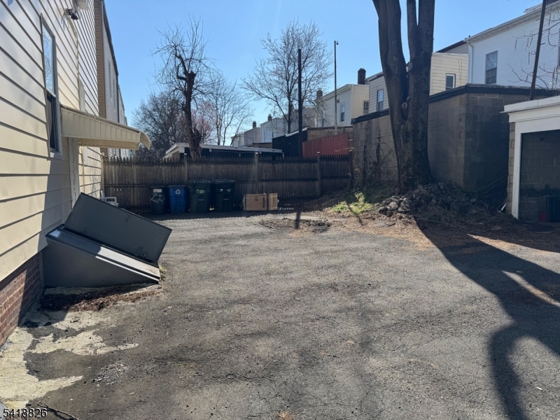 291 Vermont Avenue Irvington NJ 07111