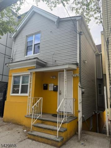 78 Garside Street Newark NJ 07104