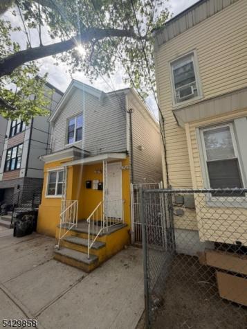 78 Garside Street Newark NJ 07104