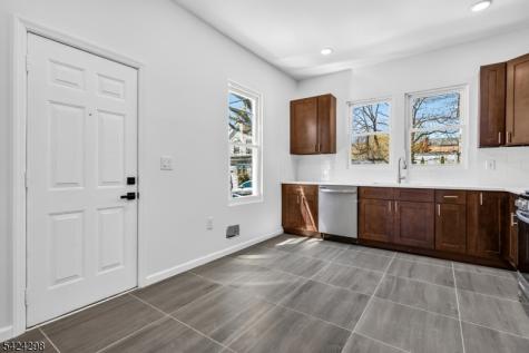 562 Tremont Avenue City Of Orange NJ 07050