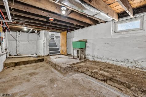 562 Tremont Avenue City Of Orange NJ 07050
