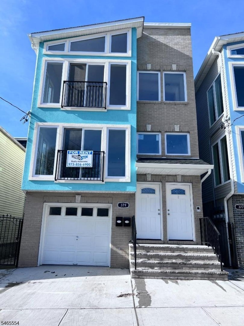 379 S 9th Street Newark NJ 07103