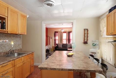 478 Walnut Street Elizabeth NJ 07201