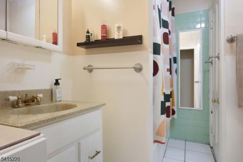 478 Walnut Street Elizabeth NJ 07201