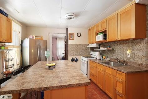 478 Walnut Street Elizabeth NJ 07201