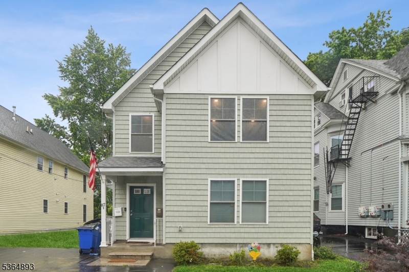 87 N 18th Street East Orange NJ 07017