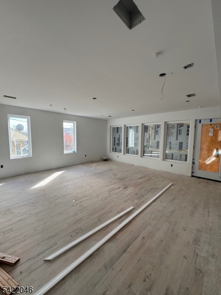 678 S 18th Street Newark NJ 07103
