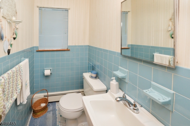 429 Edmund Avenue Paterson NJ 07502