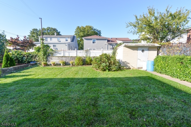 429 Edmund Avenue Paterson NJ 07502