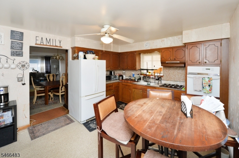 429 Edmund Avenue Paterson NJ 07502