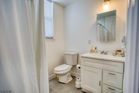 906 Roselle Street Linden NJ 07036