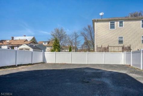 906 Roselle Street Linden NJ 07036