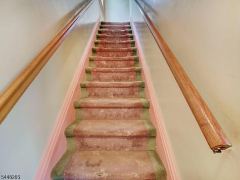 22 Kensington Place East Orange NJ 07017