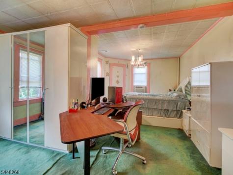 22 Kensington Place East Orange NJ 07017
