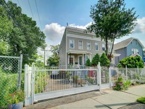 22 Kensington Place East Orange NJ 07017