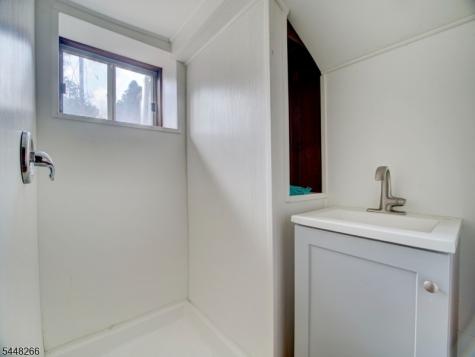 22 Kensington Place East Orange NJ 07017