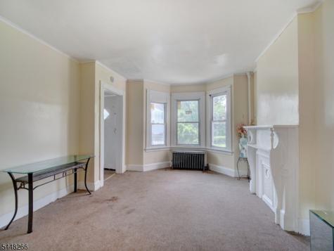 22 Kensington Place East Orange NJ 07017