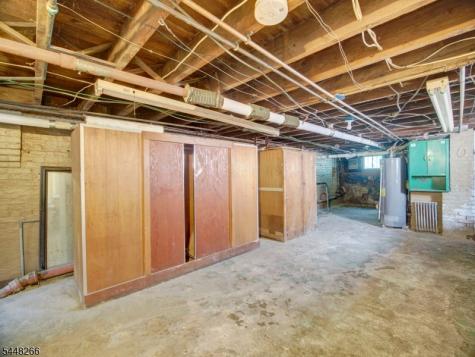 22 Kensington Place East Orange NJ 07017